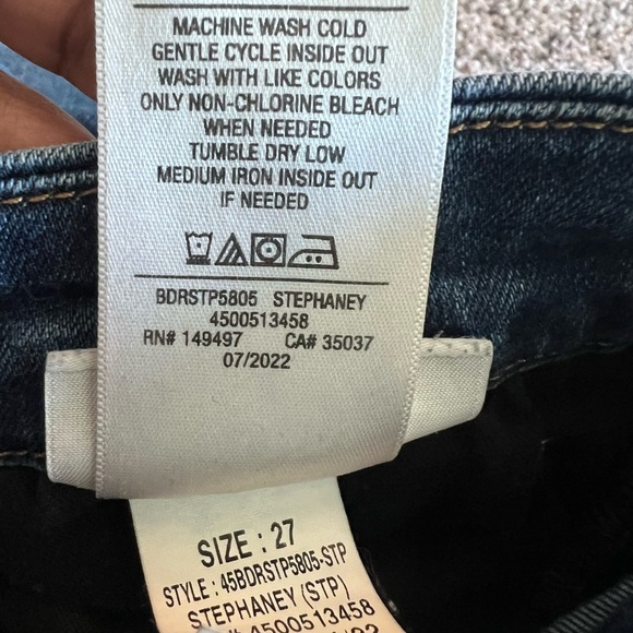 Joe’s Women’s Flawless The Provocateur Petite Bootcut Mid Rise Jean Size 27 - Picture 7 of 10